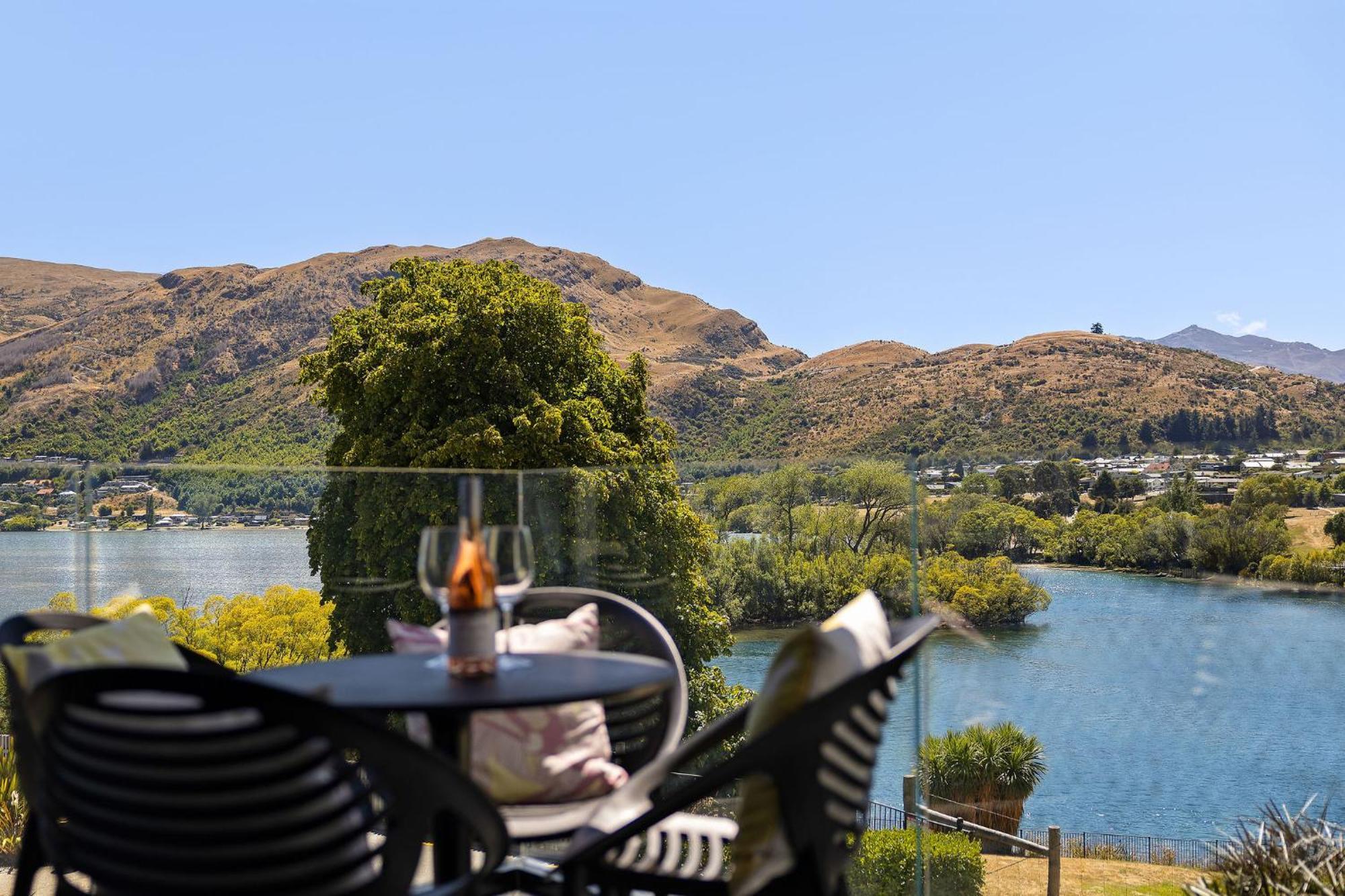 Homestead Retreat - 2 Bedroom - Lake View Queenstown Exterior photo